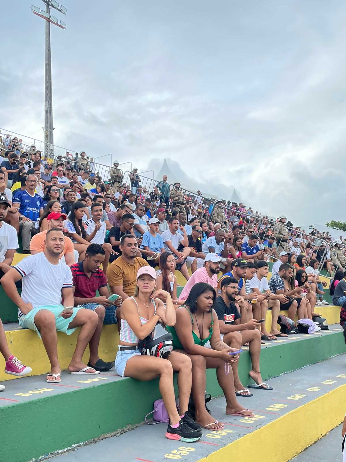 Camacã: Estádio Ribeirão recebe um grande público e o Itabuna vence o Bahia por 4x1